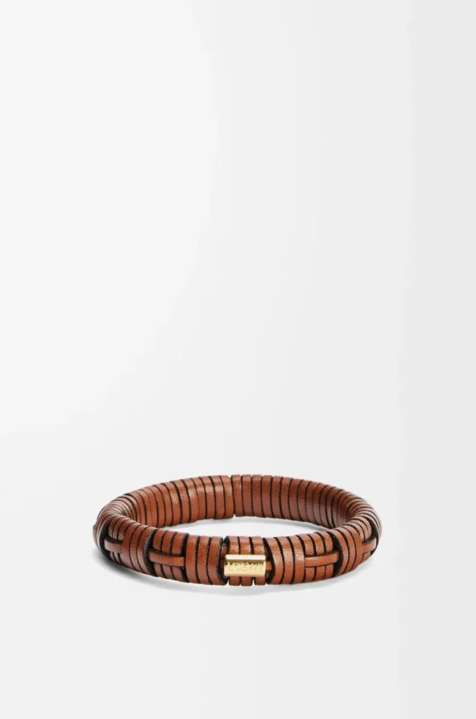 Woven bangle in brass and classic calfskin Tan Woven bangle in brass and classic calfskin Tan