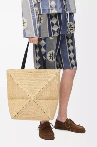 XL Puzzle Fold tote in raffia Natural/Black