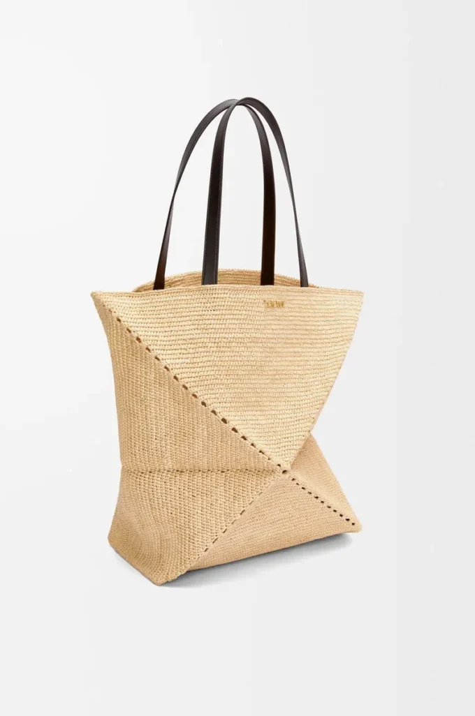 XL Puzzle Fold tote in raffia Natural/Black XL Puzzle Fold tote in raffia Natural/Black