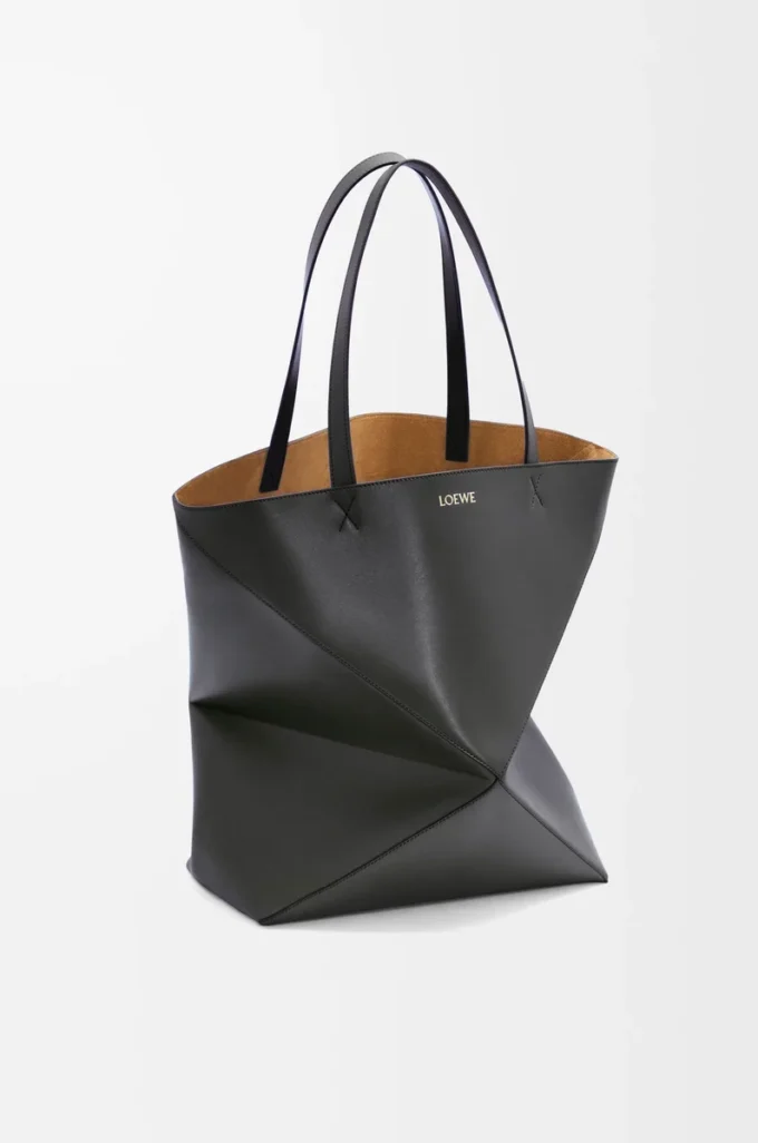 XL Puzzle Fold tote in shiny calfskin Black