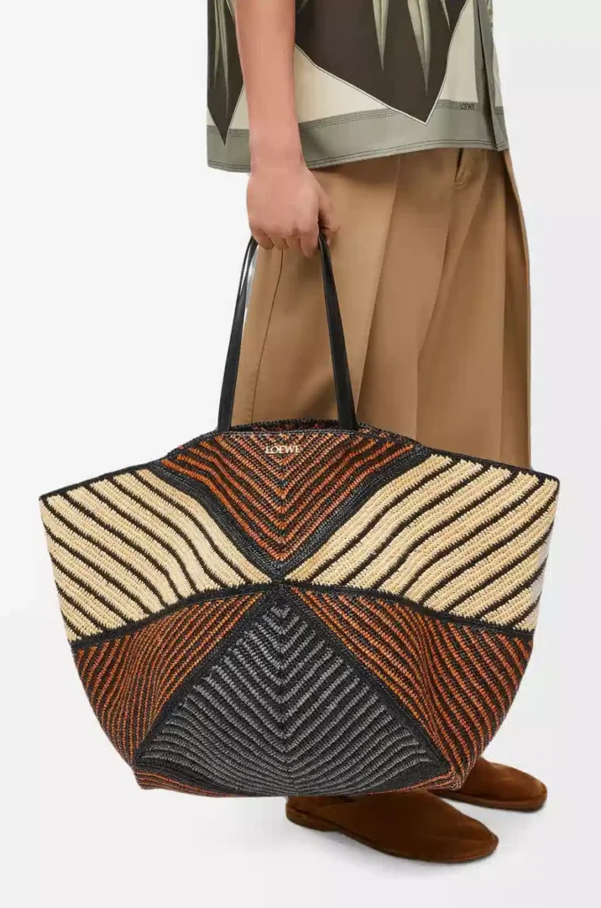 XXL Puzzle Fold Tote in raffia Natural/Honey Gold