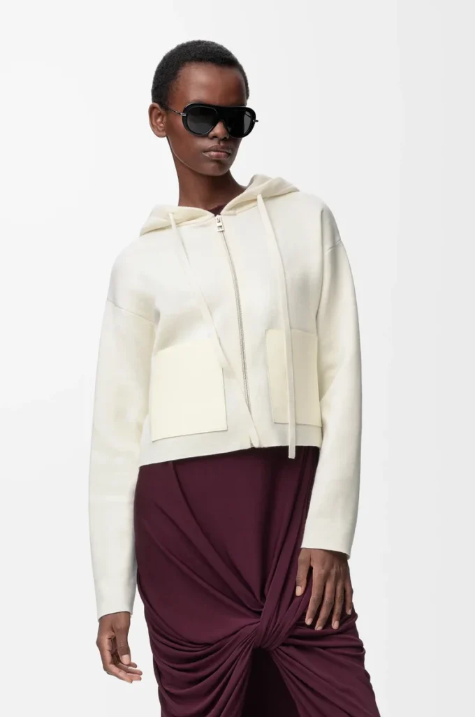 Zip-up hoodie in wool White Zip-up hoodie in wool White