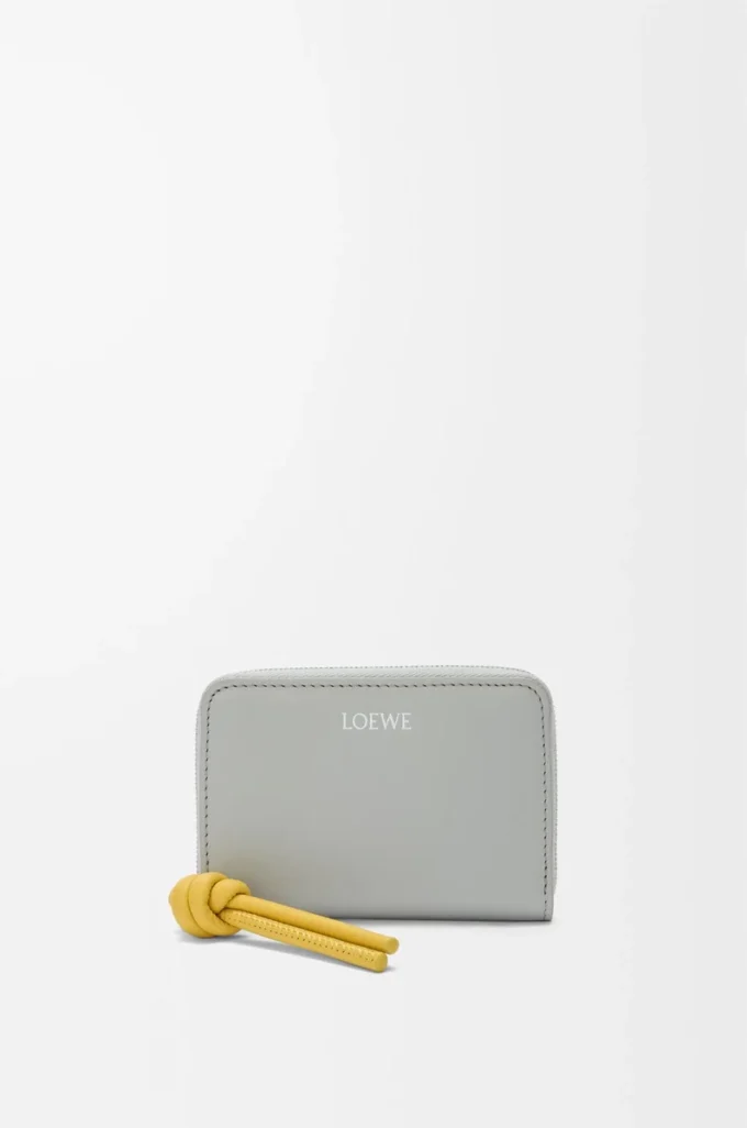 Zipped coin purse in shiny nappa calfskin Shell Grey/Dandelion Zipped coin purse in shiny nappa calfskin Shell Grey/Dandelion