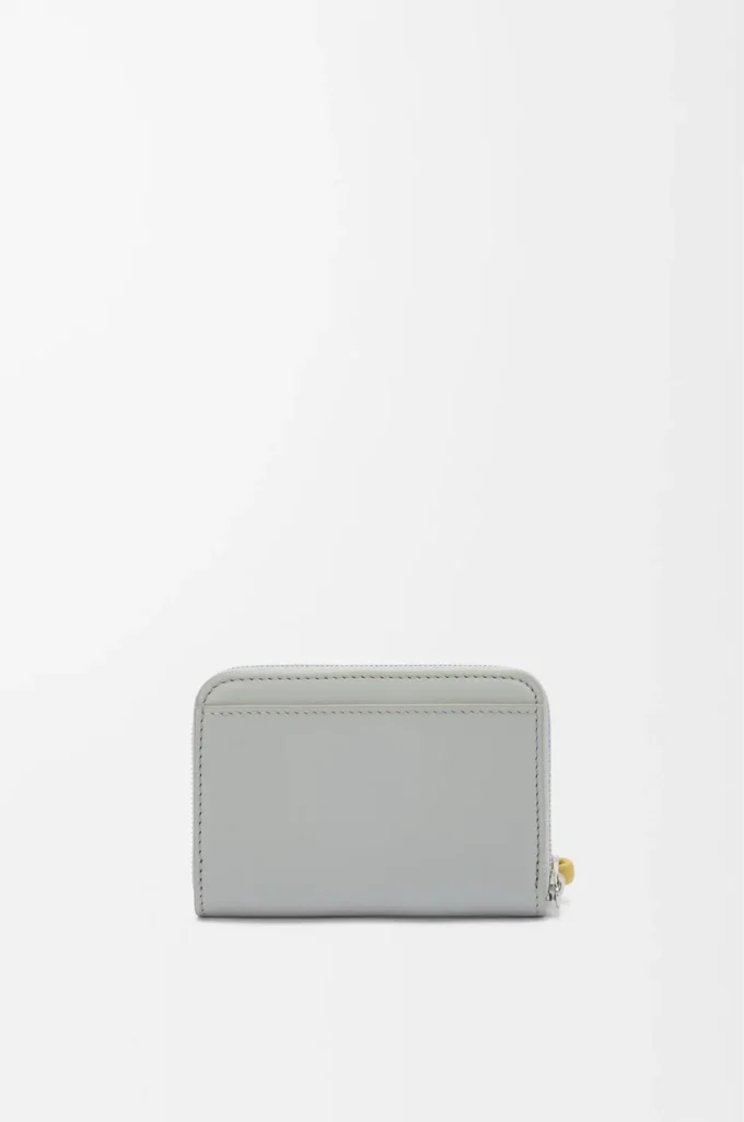 Zipped coin purse in shiny nappa calfskin Shell Grey/Dandelion Zipped coin purse in shiny nappa calfskin Shell Grey/Dandelion